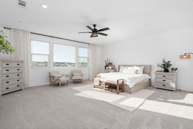 2212 N Argyle Avenue, Clovis, CA 93619