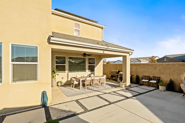 2212 N Argyle Avenue, Clovis, CA 93619