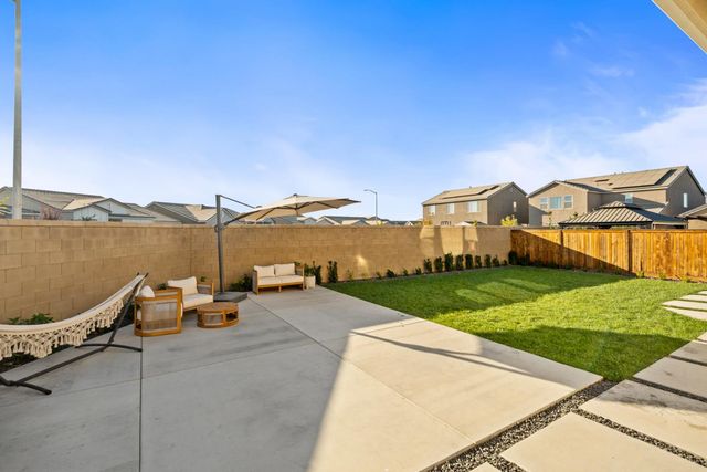 2212 N Argyle Avenue, Clovis, CA 93619