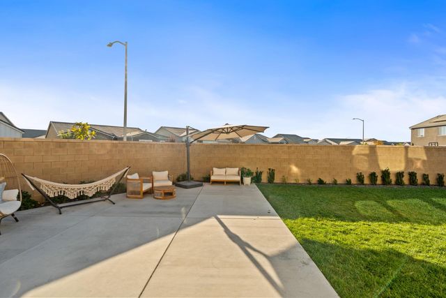 2212 N Argyle Avenue, Clovis, CA 93619