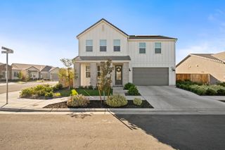 2212 N Argyle Avenue, Clovis, CA 93619