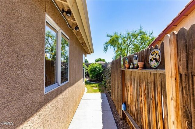 5813 Ragusa Lane, Bakersfield, CA 93308