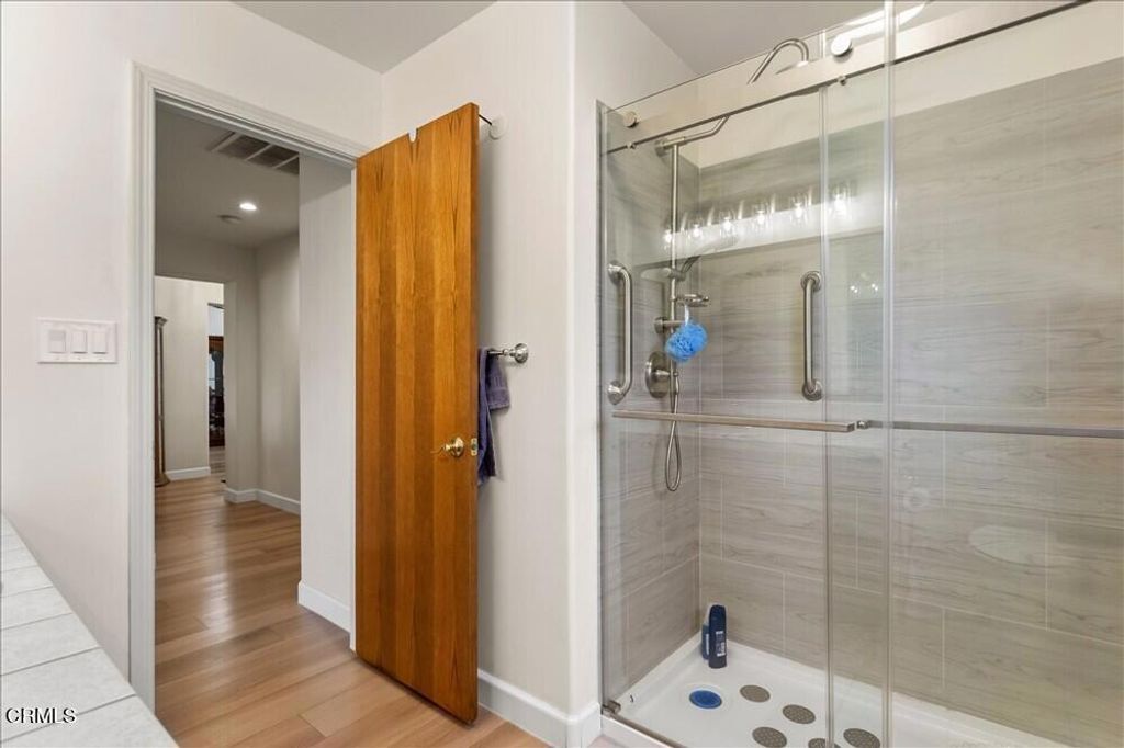 Image 25 of property listing at 5813 Ragusa Lane, Bakersfield, CA 93308