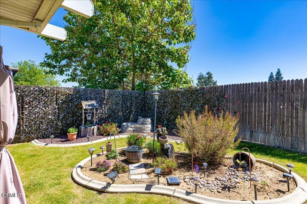 Image 39 of property listing at 5813 Ragusa Lane, Bakersfield, CA 93308