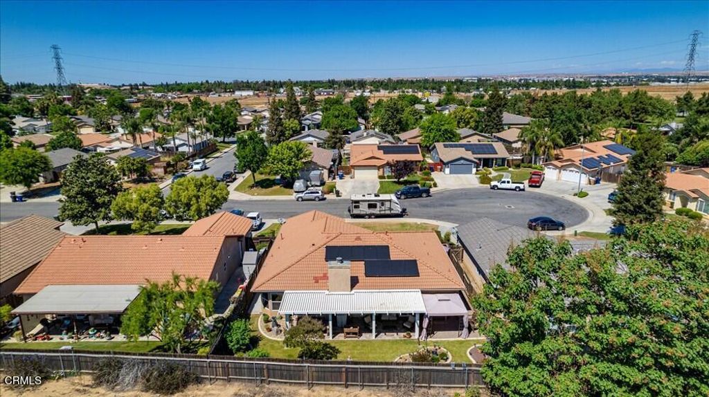 Image 42 of property listing at 5813 Ragusa Lane, Bakersfield, CA 93308