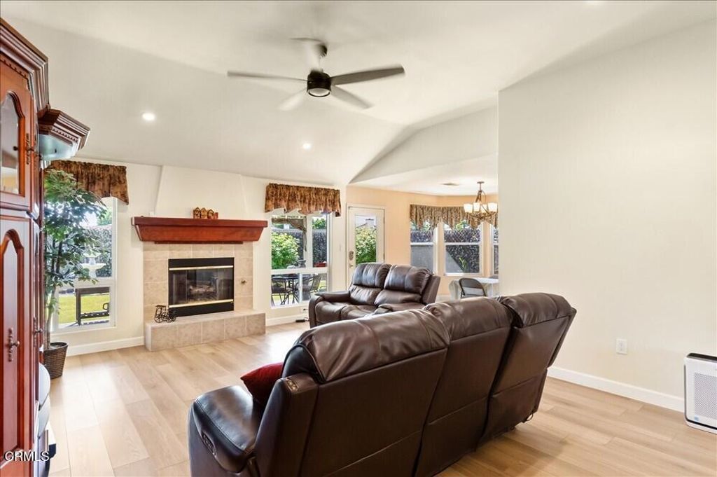 Image 9 of property listing at 5813 Ragusa Lane, Bakersfield, CA 93308