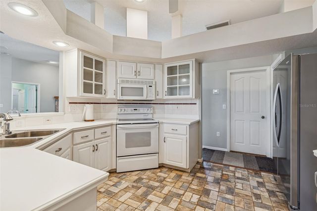 6070 DREXEL ROAD, Land O Lakes, FL 34638