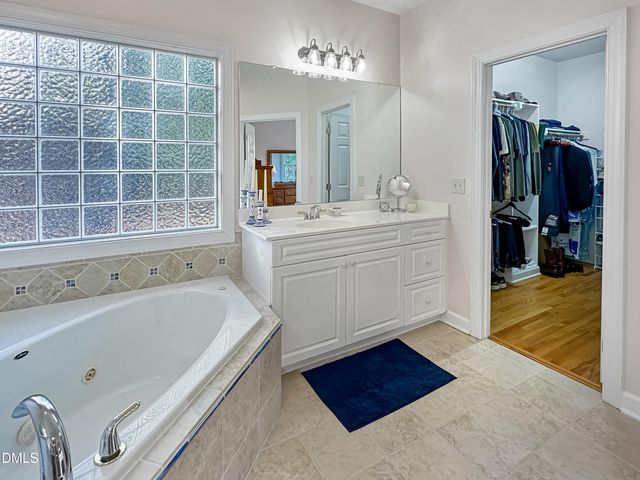 2769 Weaver Hill Drive, Apex, NC 27502