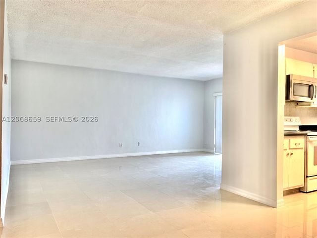 2491 SW 82nd Ave 106, Davie, FL 33324