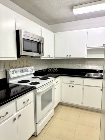 2491 SW 82nd Ave 106, Davie, FL 33324
