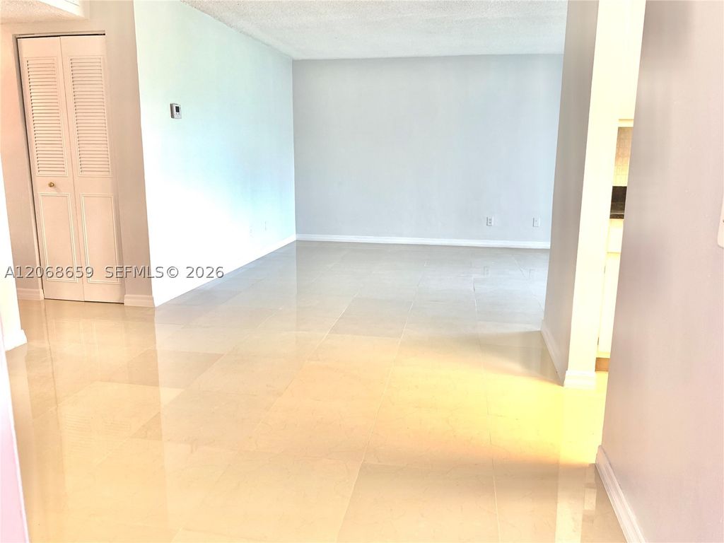 2491 SW 82nd Ave 106, Davie, FL 33324