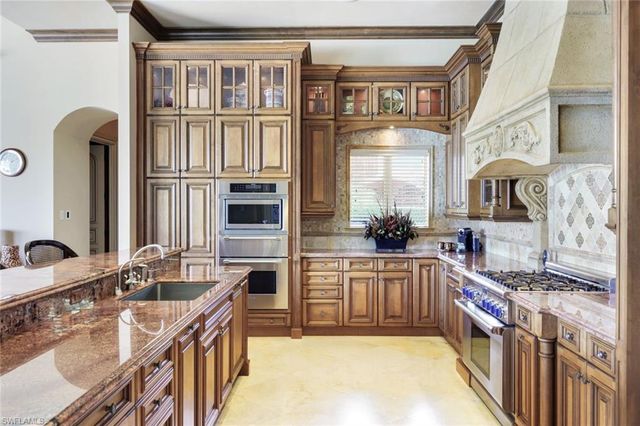 580 Heathwood DR, Marco Island, FL 34145