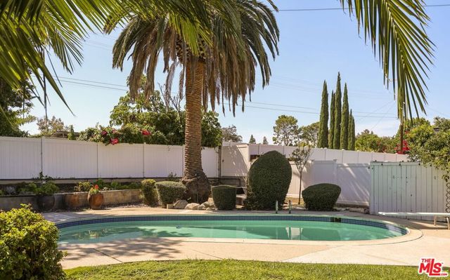 18334 Hiawatha Street, Porter Ranch, CA 91326