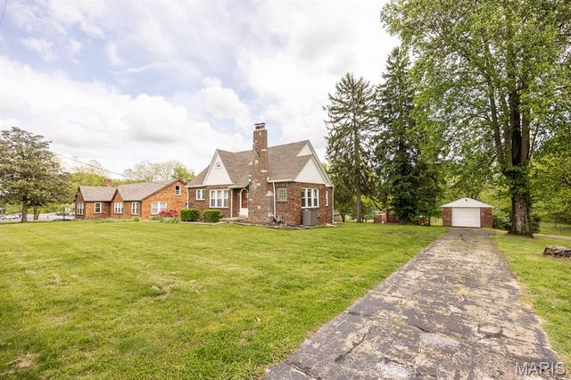 304 South Belt West, Belleville, IL 62220