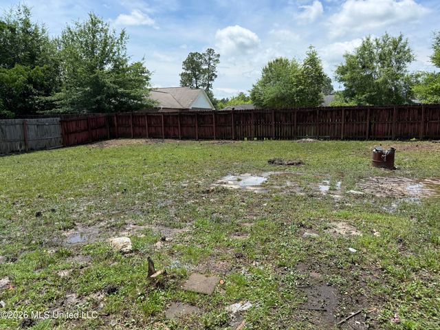8122 Longwood Drive, Gautier, MS 39553