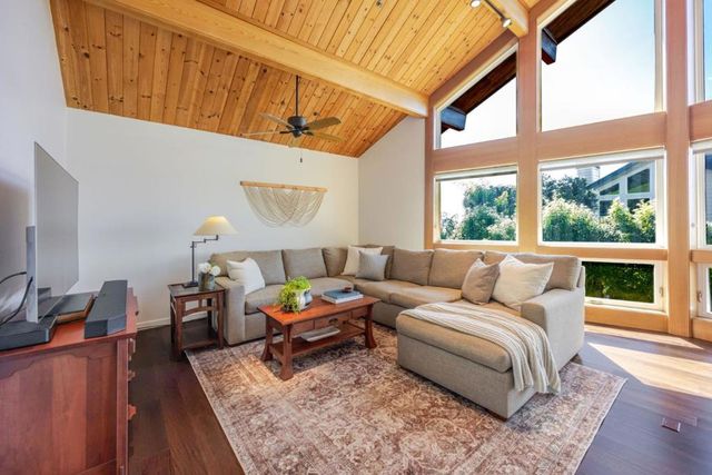 350 6th Avenue, Half Moon Bay, CA 94019