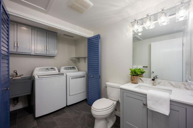 350 6th Avenue, Half Moon Bay, CA 94019