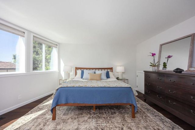 350 6th Avenue, Half Moon Bay, CA 94019