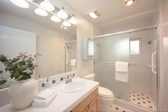 350 6th Avenue, Half Moon Bay, CA 94019