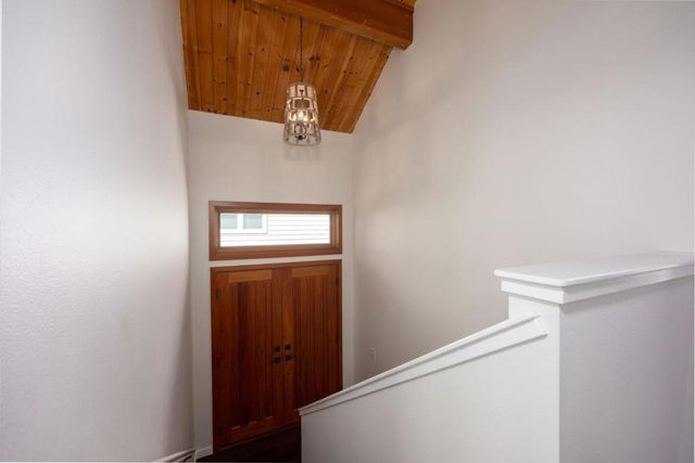 350 6th Avenue, Half Moon Bay, CA 94019