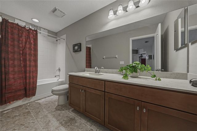 10661 PICTORIAL PARK DRIVE, Tampa, FL 33647