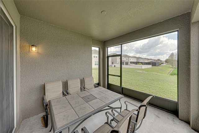 10661 PICTORIAL PARK DRIVE, Tampa, FL 33647