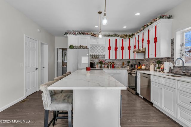 315 Parisen Avenue, Bayville, NJ 08721