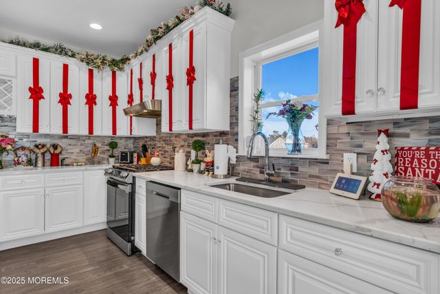 315 Parisen Avenue, Bayville, NJ 08721