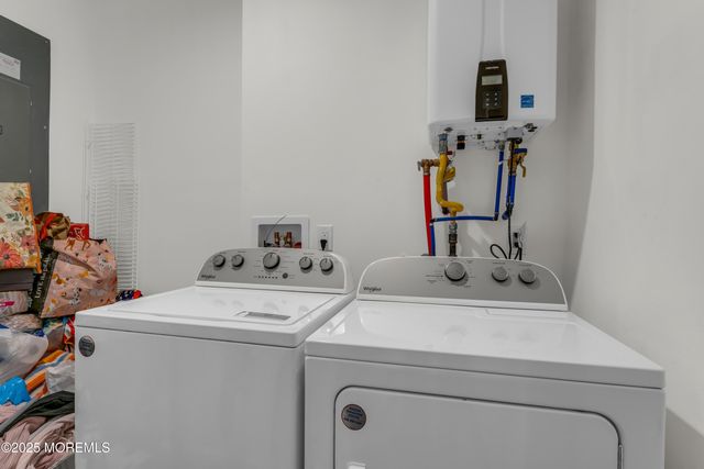 315 Parisen Avenue, Bayville, NJ 08721