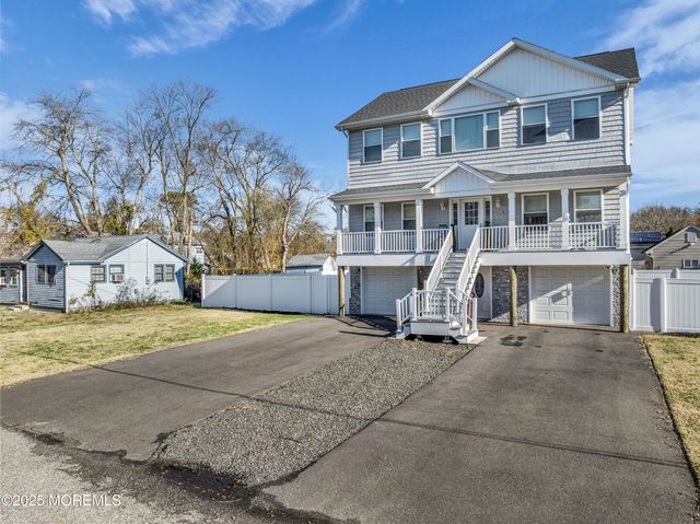 315 Parisen Avenue, Bayville, NJ 08721