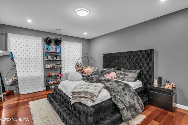 315 Parisen Avenue, Bayville, NJ 08721