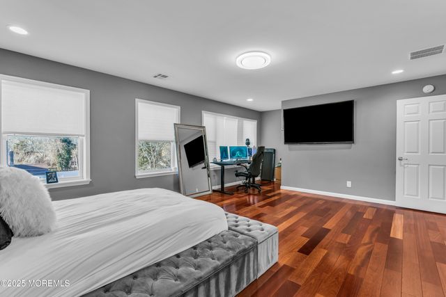 315 Parisen Avenue, Bayville, NJ 08721