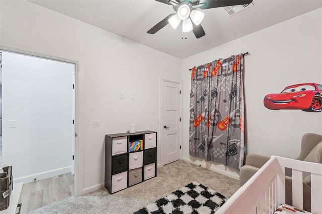 5812 Ledgestone Drive, Mustang, OK 73064