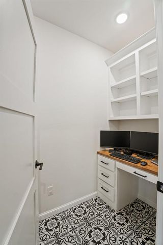 5812 Ledgestone Drive, Mustang, OK 73064