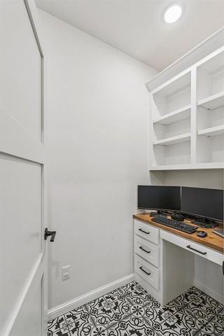 5812 Ledgestone Drive, Mustang, OK 73064