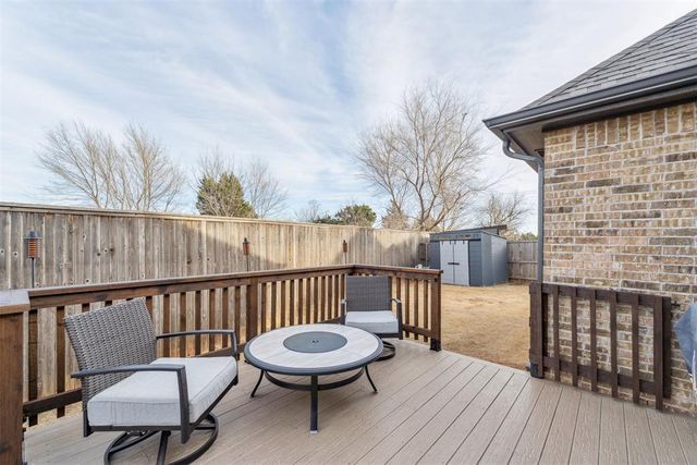 5812 Ledgestone Drive, Mustang, OK 73064
