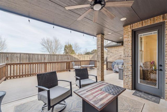 5812 Ledgestone Drive, Mustang, OK 73064
