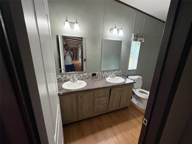 119 S 8th Street, Beasley, TX 77417