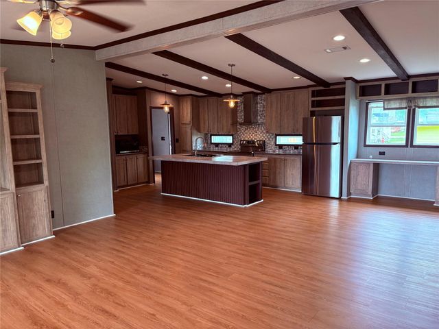 119 S 8th Street, Beasley, TX 77417