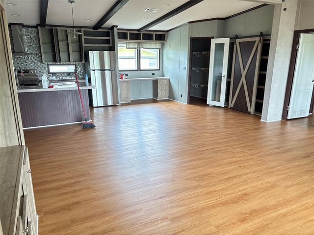 119 S 8th Street, Beasley, TX 77417