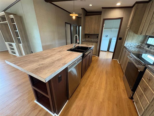 119 S 8th Street, Beasley, TX 77417