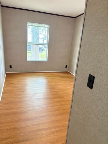 119 S 8th Street, Beasley, TX 77417