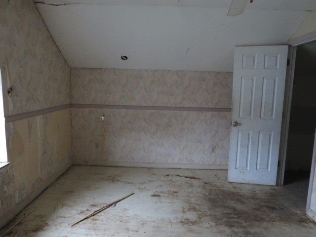 2888 Cherry St, Bethel Park, PA 15102