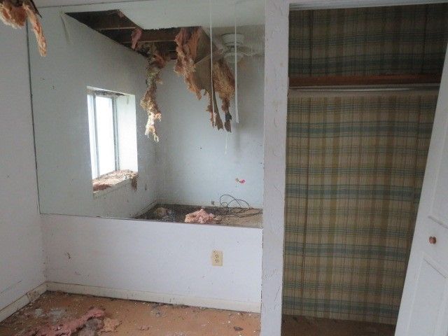 2888 Cherry St, Bethel Park, PA 15102