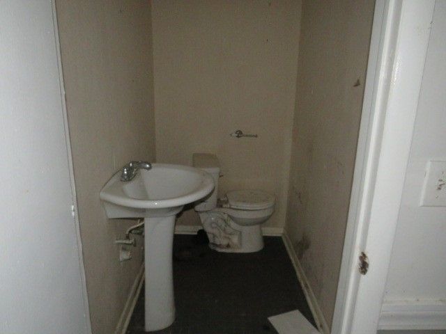 2888 Cherry St, Bethel Park, PA 15102