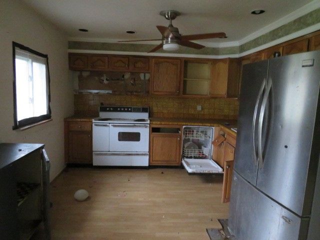 2888 Cherry St, Bethel Park, PA 15102