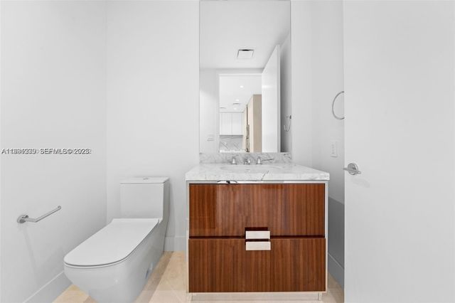 15701 Collins Ave 2803, Sunny Isles Beach, FL 33160