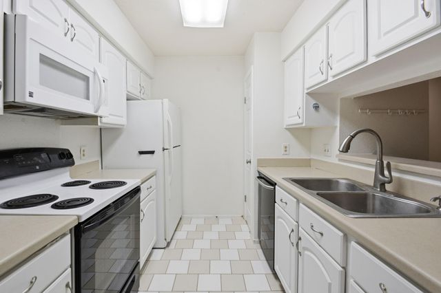 2601 S Braeswood Boulevard 1304, Houston, TX 77025