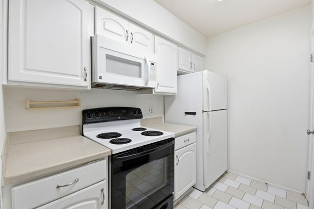 2601 S Braeswood Boulevard 1304, Houston, TX 77025