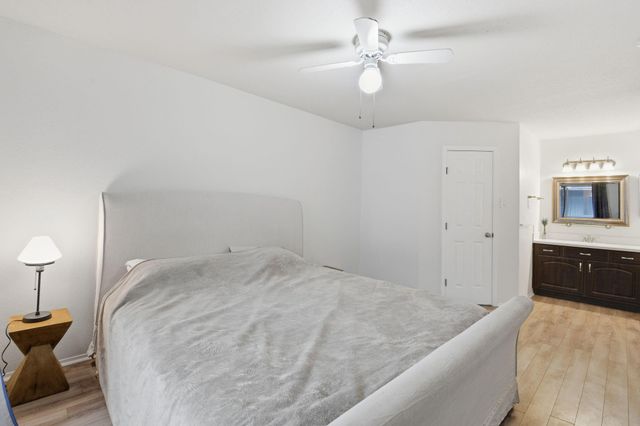 2601 S Braeswood Boulevard 1304, Houston, TX 77025